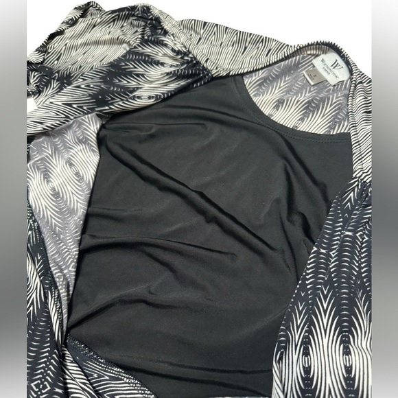 Worthington Stretch Short Sleeve Faux Wrap Black and Off White Blouse Size Small - Picture 6 of 12